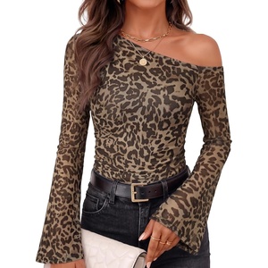 ZESICA Women’s Floral Off Shoulder Fall Long Sleeve Y2K Going Out Work Tops(Leopard)